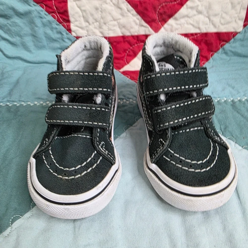 Vans Sk8-Hi Reissue V Dinosaur Black Sneakers 4.5 Toddler Skater Shoes